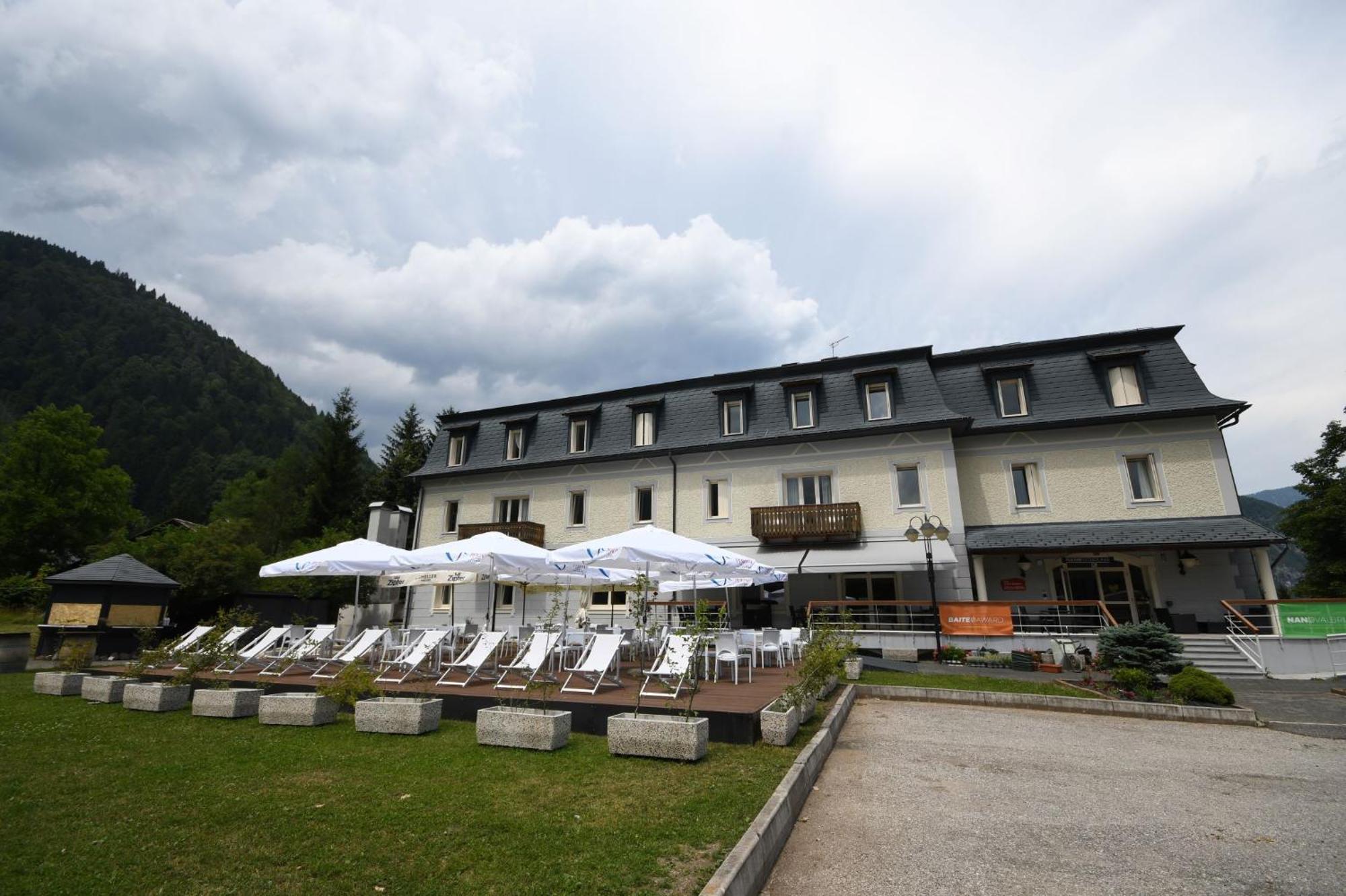 Hotel Saisera Valbruna Kültér fotó