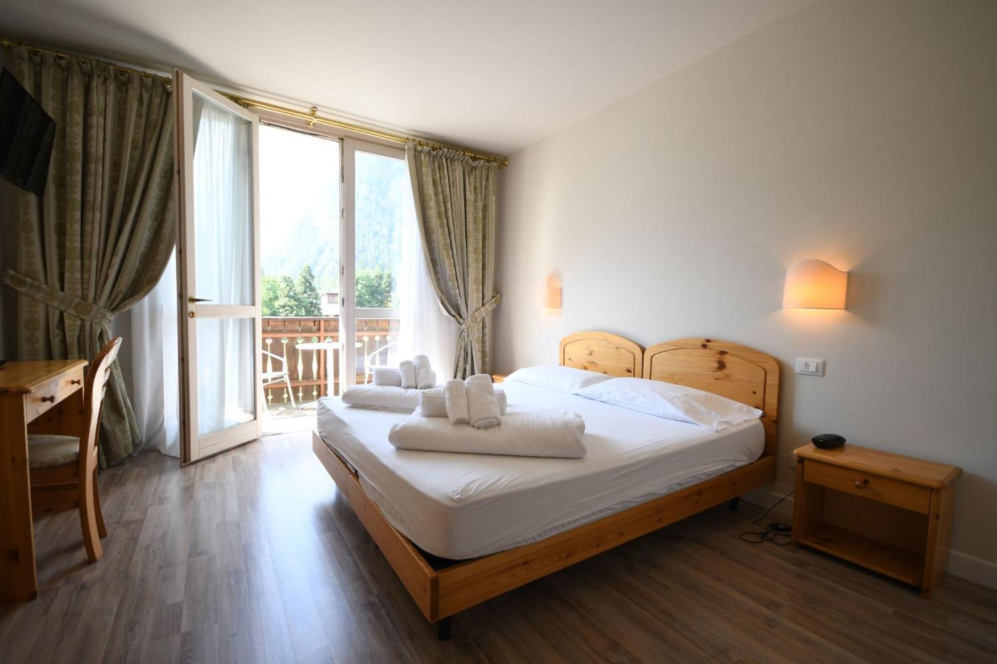 Hotel Saisera Valbruna Kültér fotó