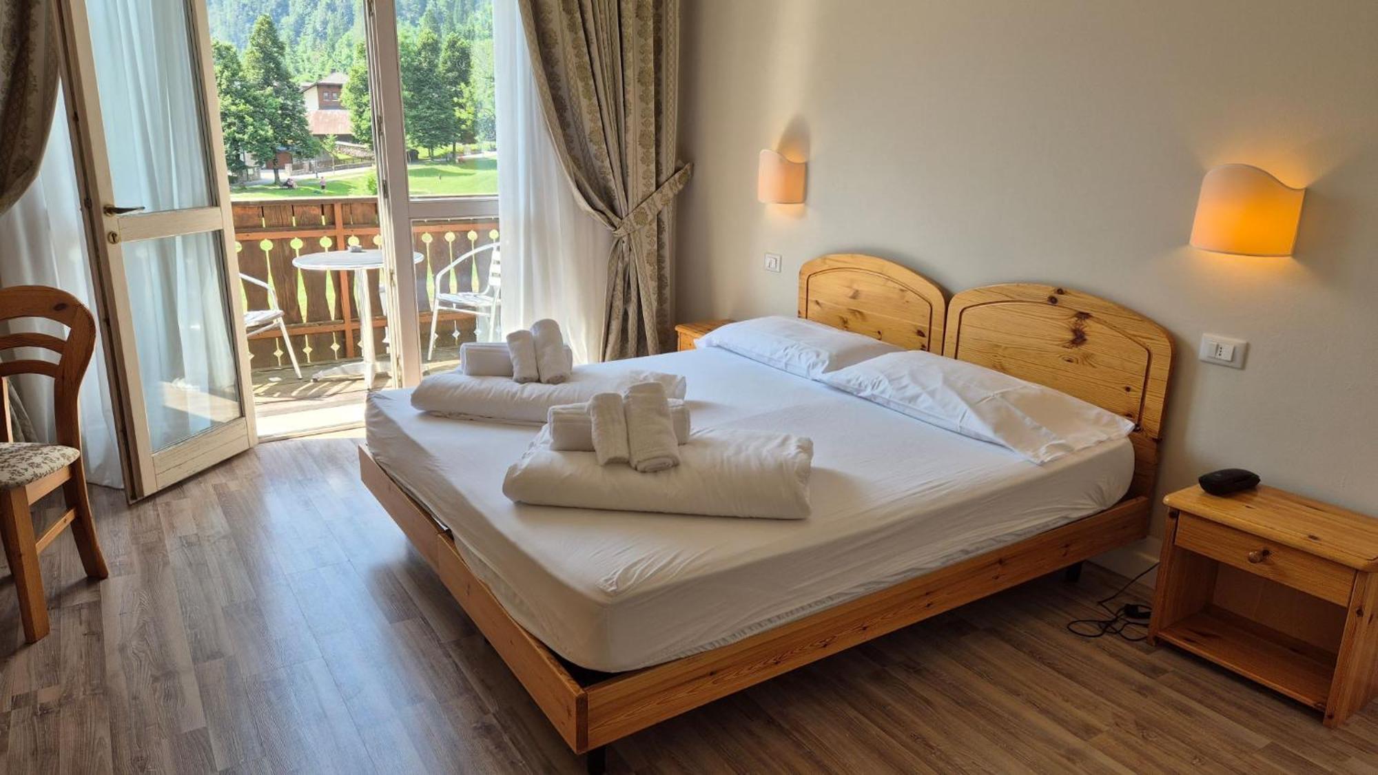 Hotel Saisera Valbruna Kültér fotó